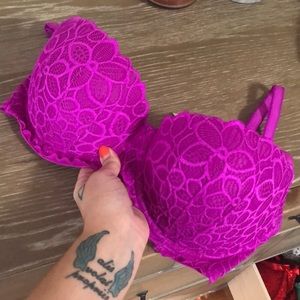 PINK VIctoria’s Secret Date Push Up Bra